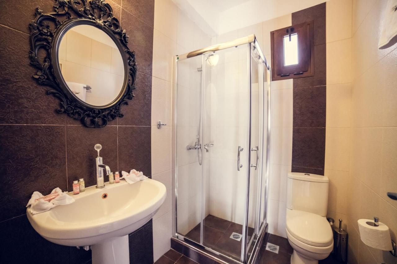 Paroraia Hotel Angistron Ngoại thất bức ảnh